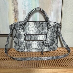 Women's Jessica Simpson Grey Snakeskin Medium Handbag Like New Fast Ship